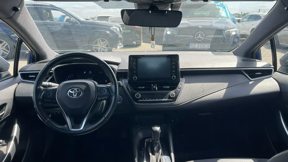 TOYOTA Corolla -
