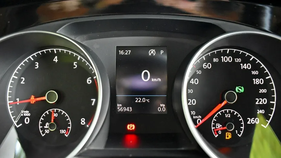 VOLKSWAGEN Touran -