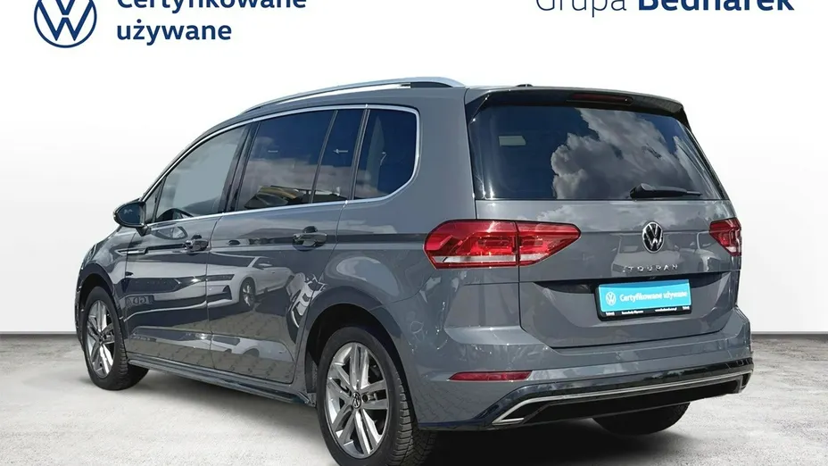VOLKSWAGEN Touran -
