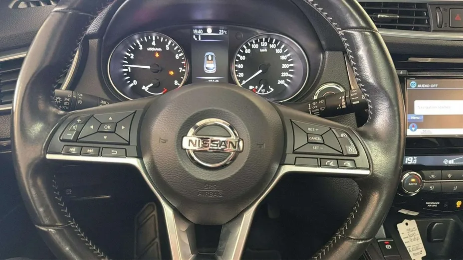 NISSAN Qashqai -