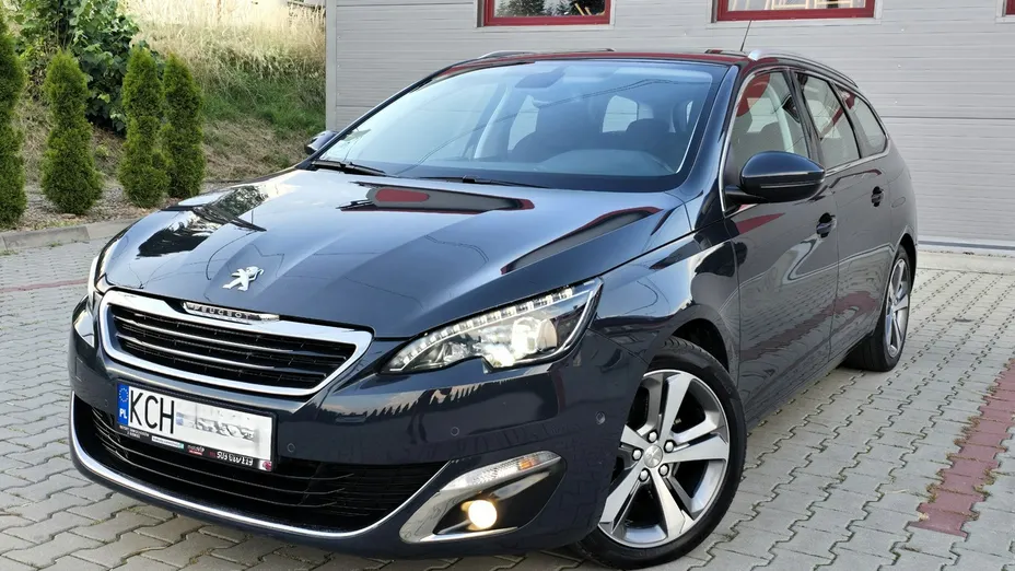 PEUGEOT 308 -