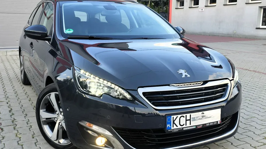 PEUGEOT 308 -