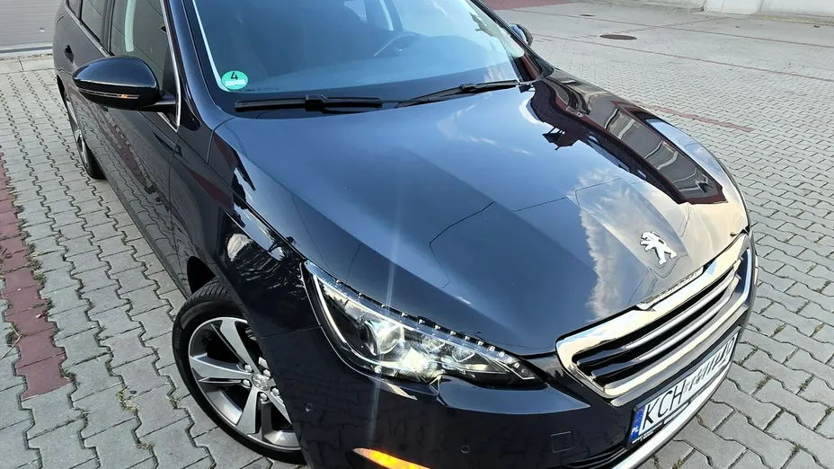 PEUGEOT 308 -