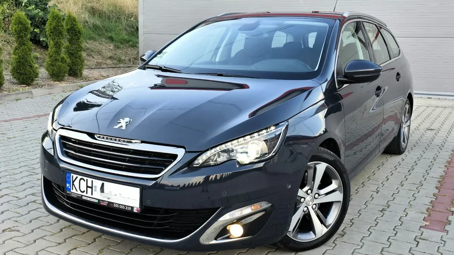 PEUGEOT 308 -
