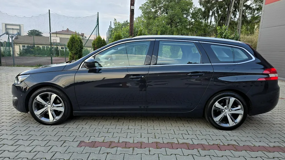 PEUGEOT 308 -