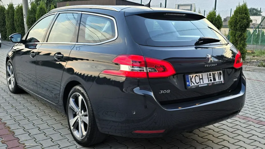 PEUGEOT 308 -