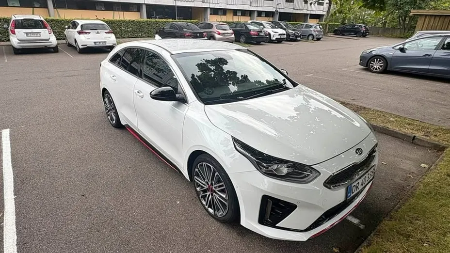 KIA ProCeed -