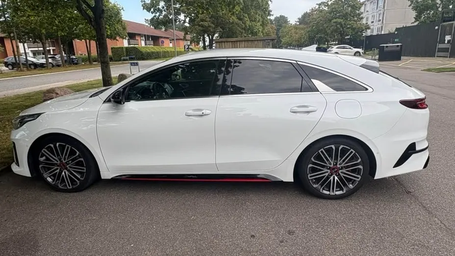 KIA ProCeed -