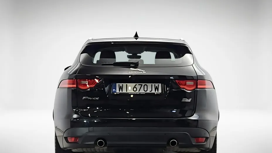 JAGUAR F-Pace -