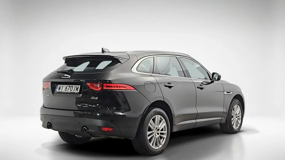 JAGUAR F-Pace -