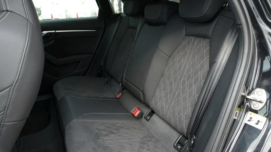 AUDI S3 Sportback -