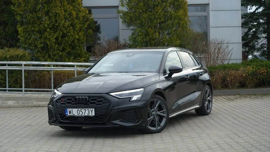 AUDI S3 Sportback -