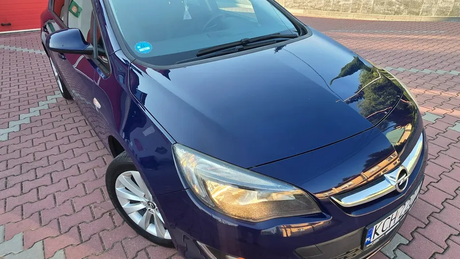 OPEL Astra -