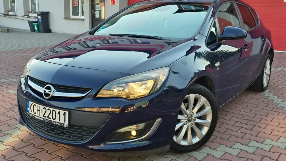 OPEL Astra -