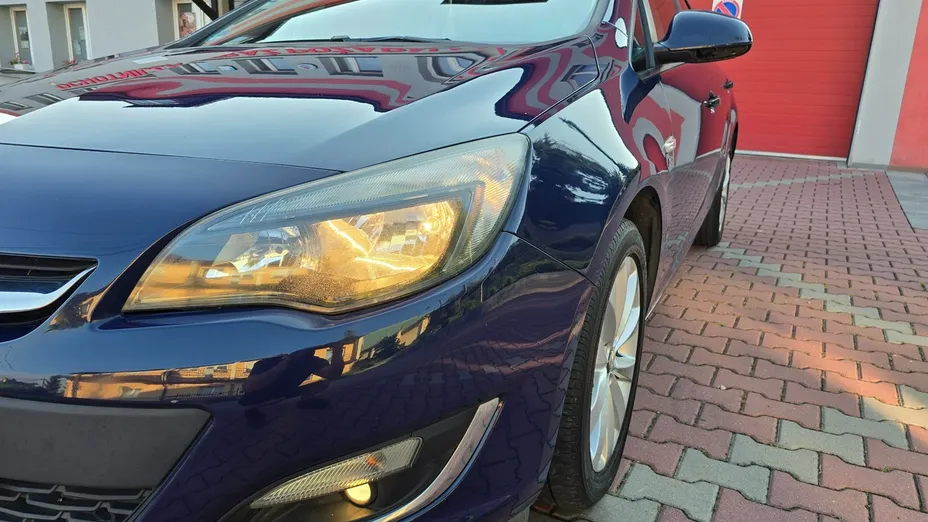 OPEL Astra -