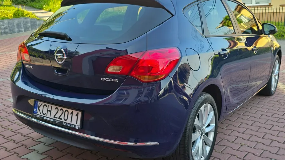 OPEL Astra -