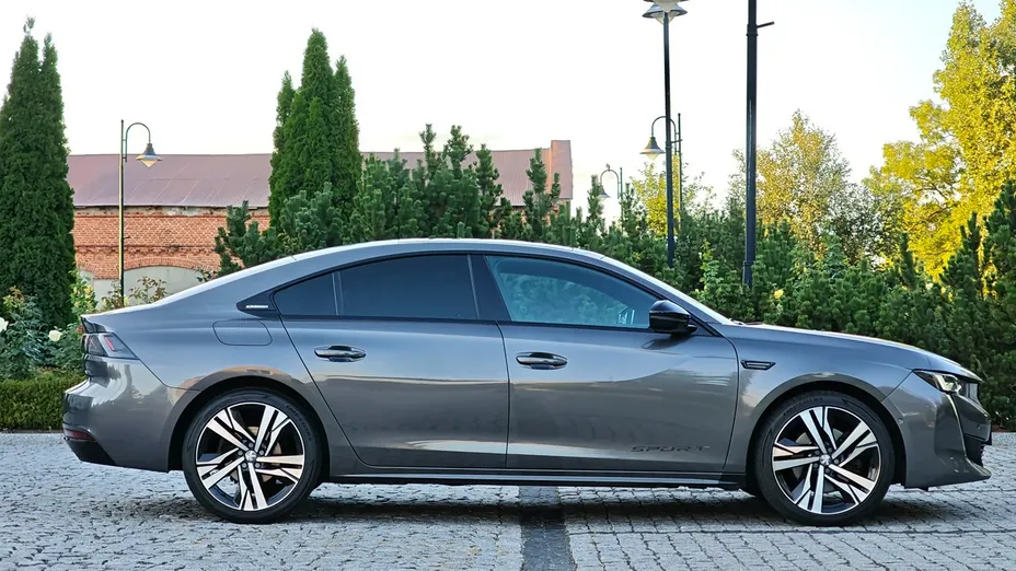 PEUGEOT 508 -