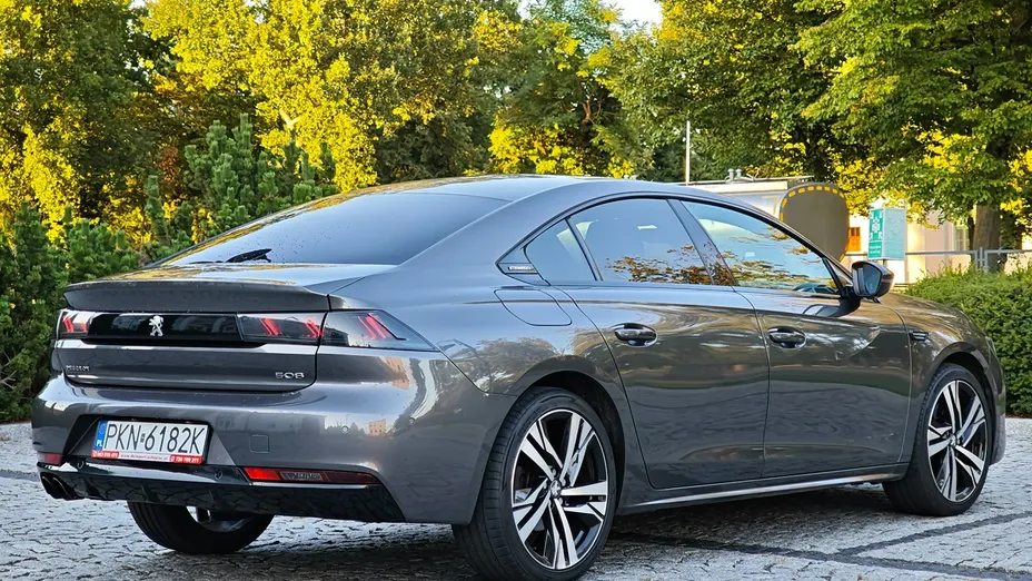 PEUGEOT 508 -