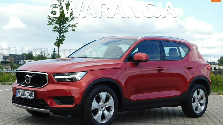 VOLVO XC40 -