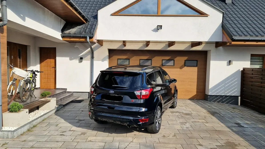 FORD Kuga -
