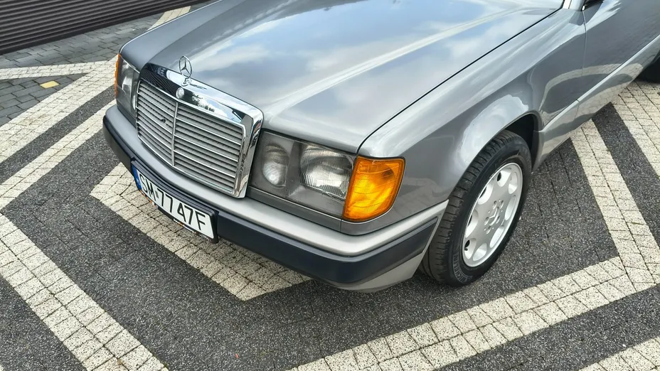 MERCEDES-BENZ 124 -