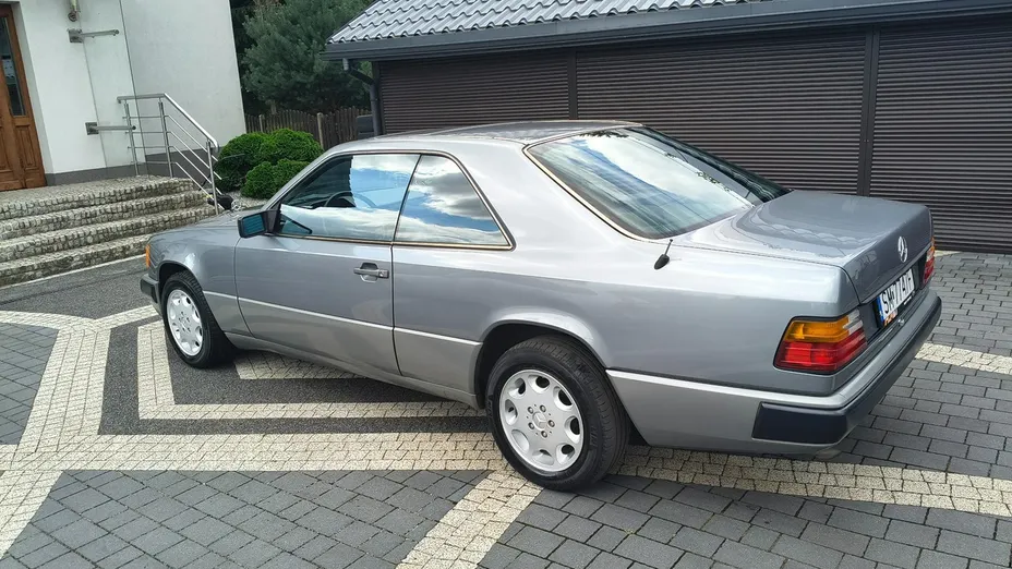 MERCEDES-BENZ 124 -