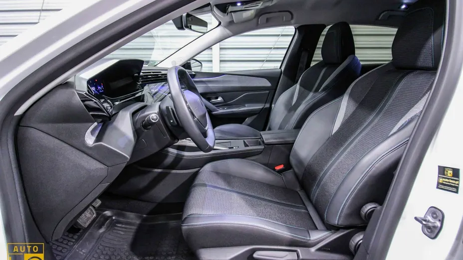 PEUGEOT 308 -