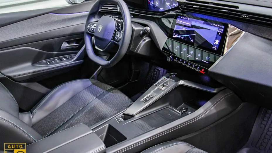 PEUGEOT 308 -