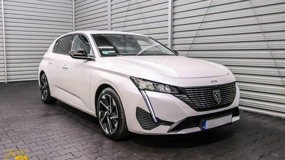 PEUGEOT 308 -