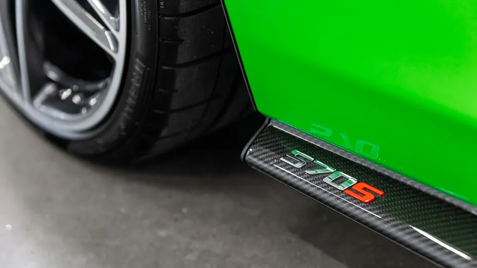 McLaren 570S Coupe -