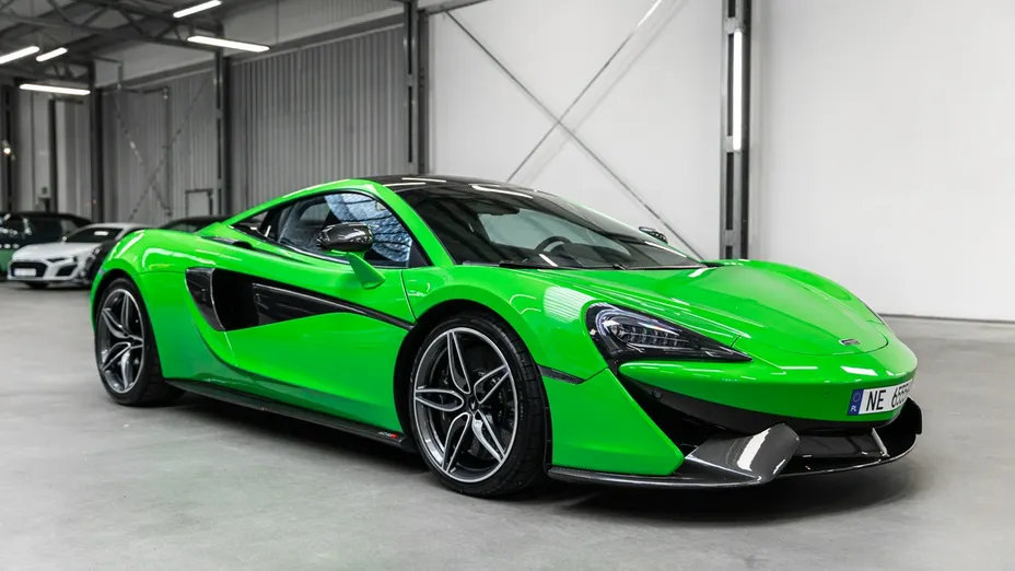 McLaren 570S Coupe -