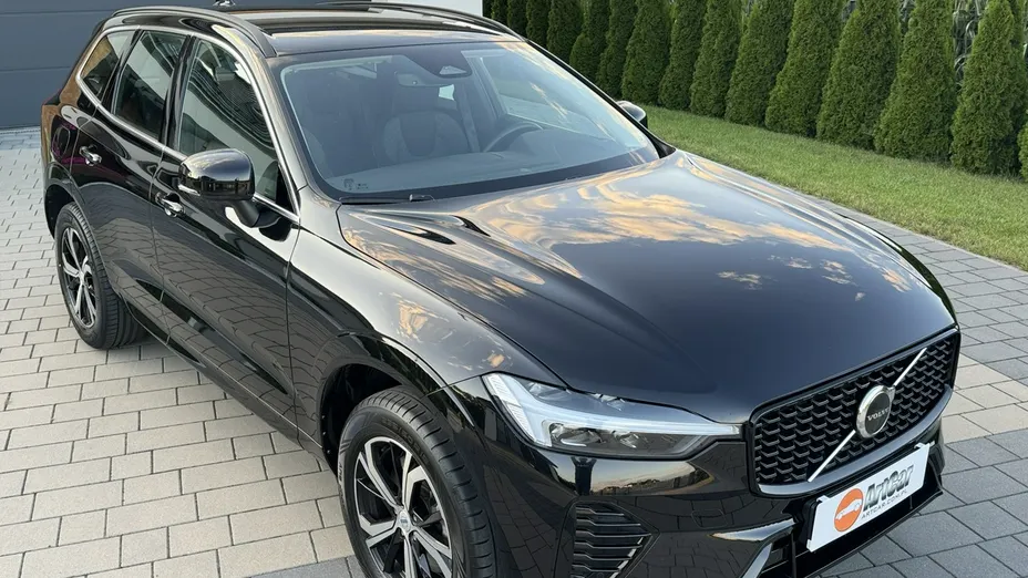 VOLVO XC60 -