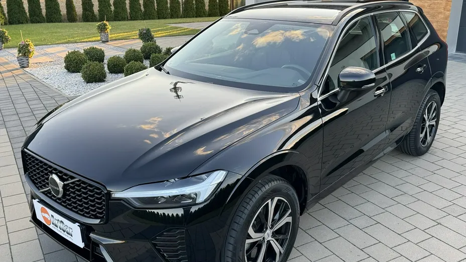 VOLVO XC60 -