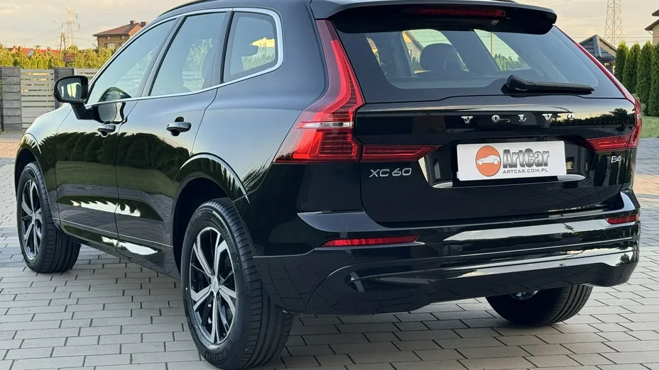 VOLVO XC60 -