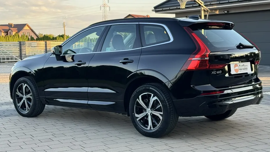 VOLVO XC60 -