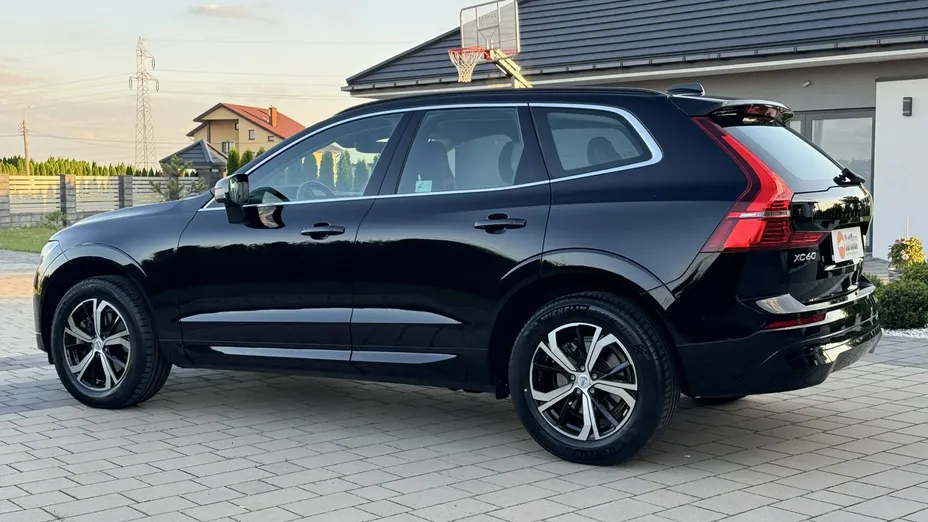 VOLVO XC60 -