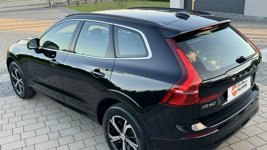 VOLVO XC60 -