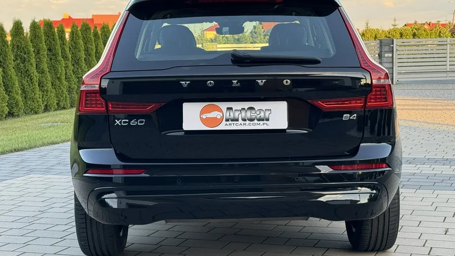 VOLVO XC60 -