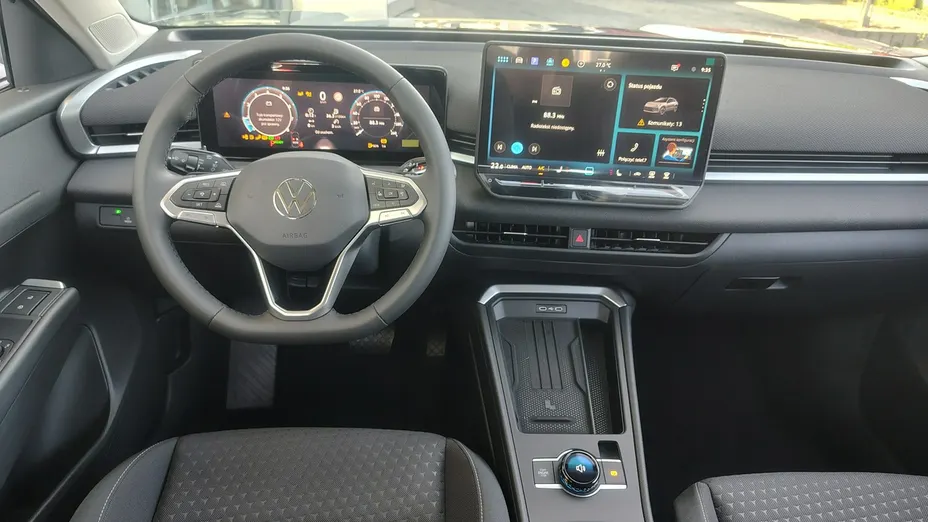 VOLKSWAGEN T-ROC -