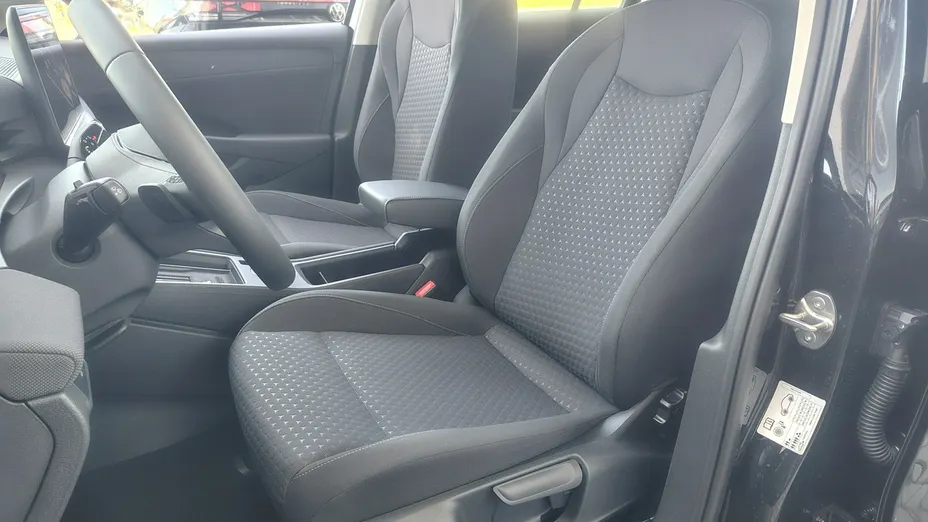 VOLKSWAGEN T-ROC -