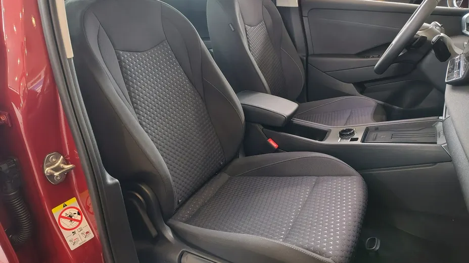 VOLKSWAGEN T-ROC -