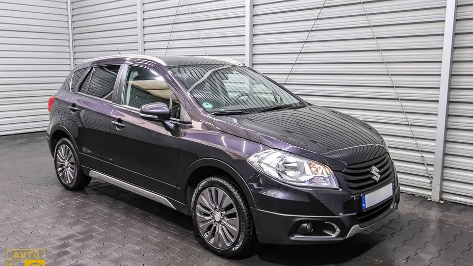 SUZUKI S-Cross -