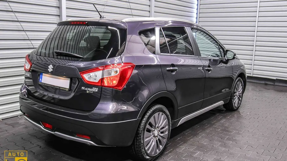 SUZUKI S-Cross -