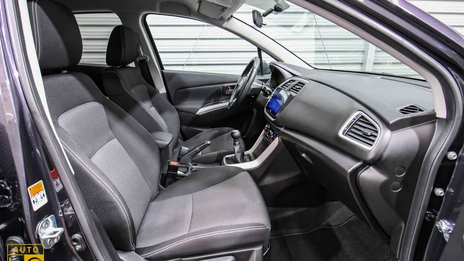 SUZUKI S-Cross -