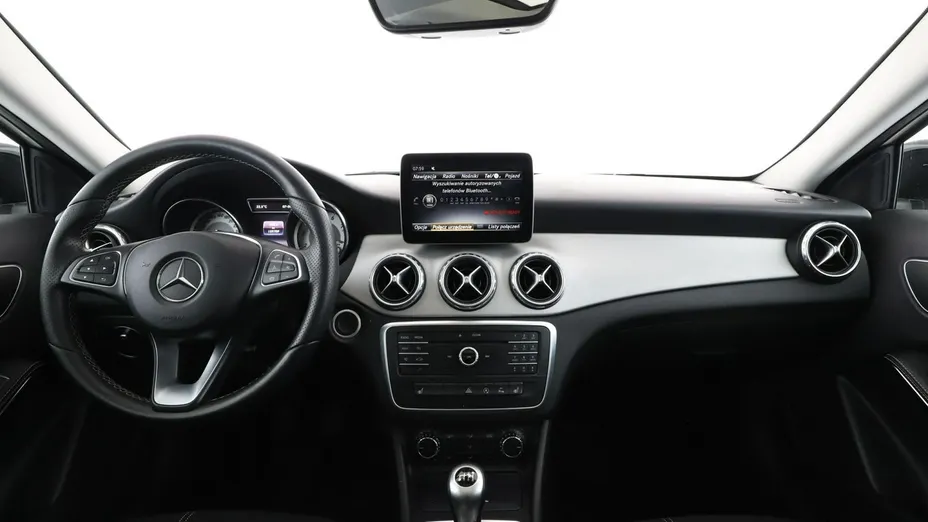 MERCEDES-BENZ GLA -
