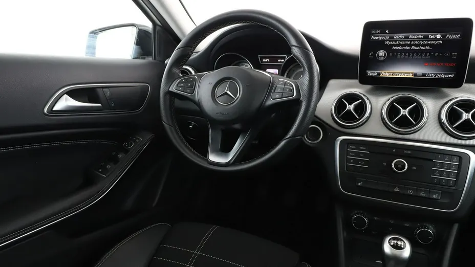 MERCEDES-BENZ GLA -