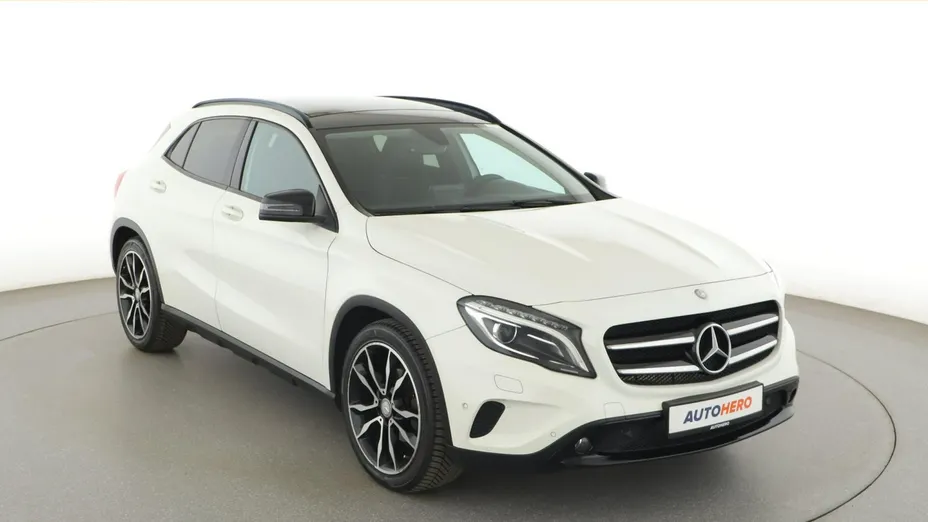 MERCEDES-BENZ GLA -