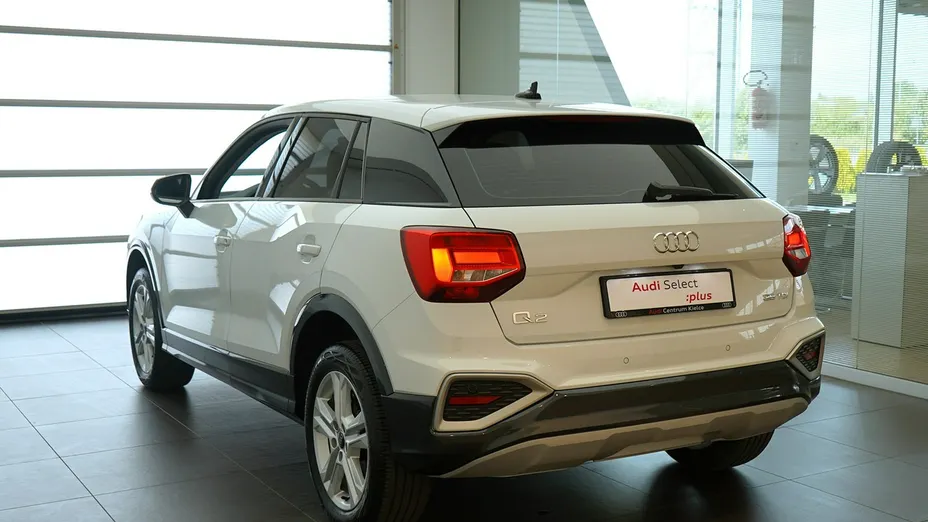 AUDI Q2 -
