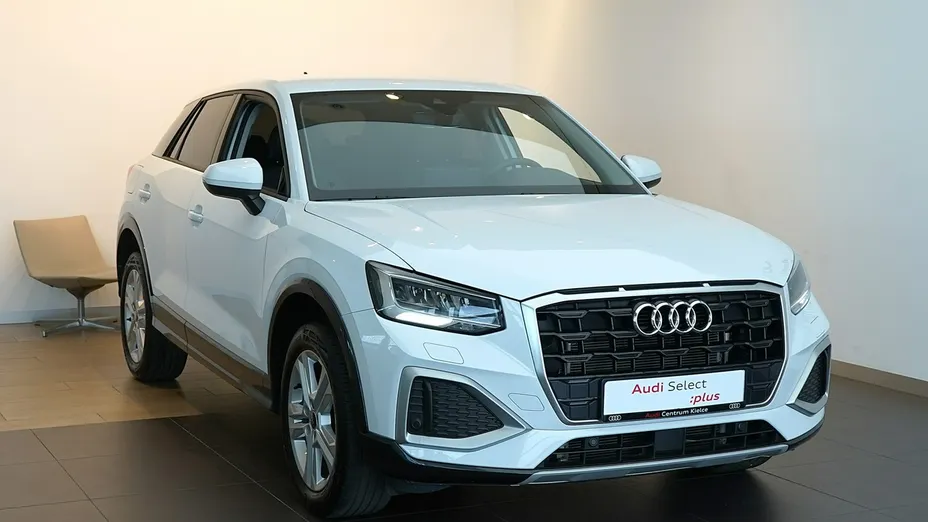 AUDI Q2 -