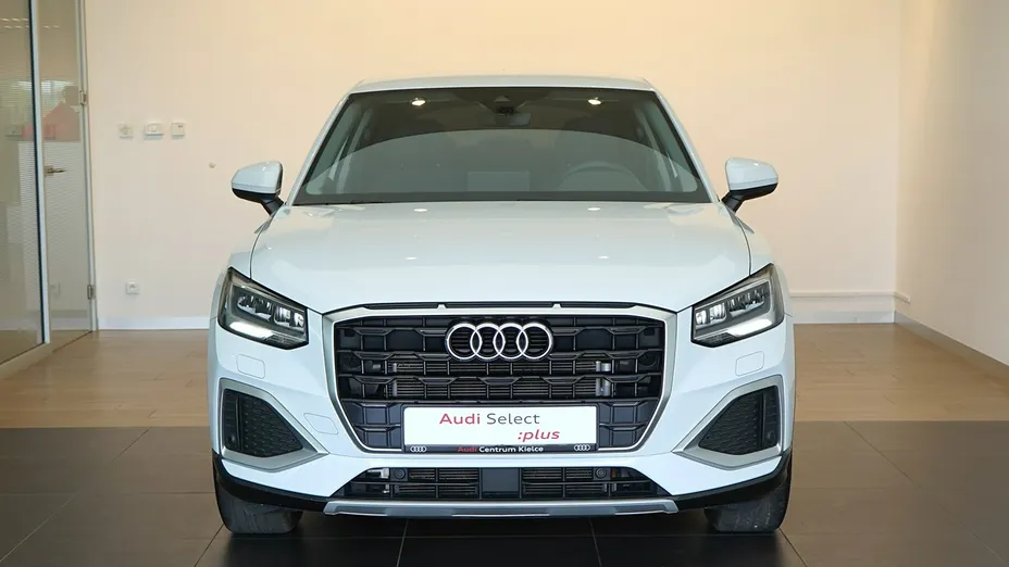 AUDI Q2 -